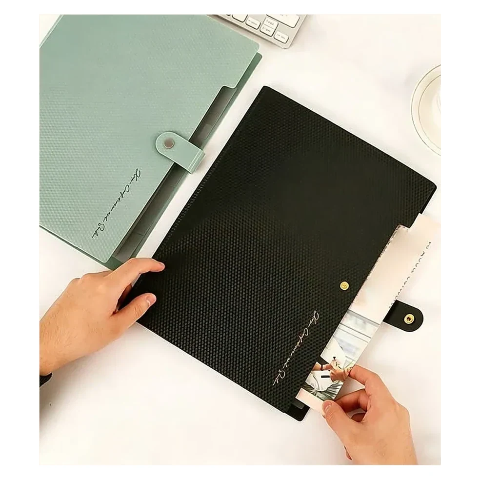Black Folder with Elastic